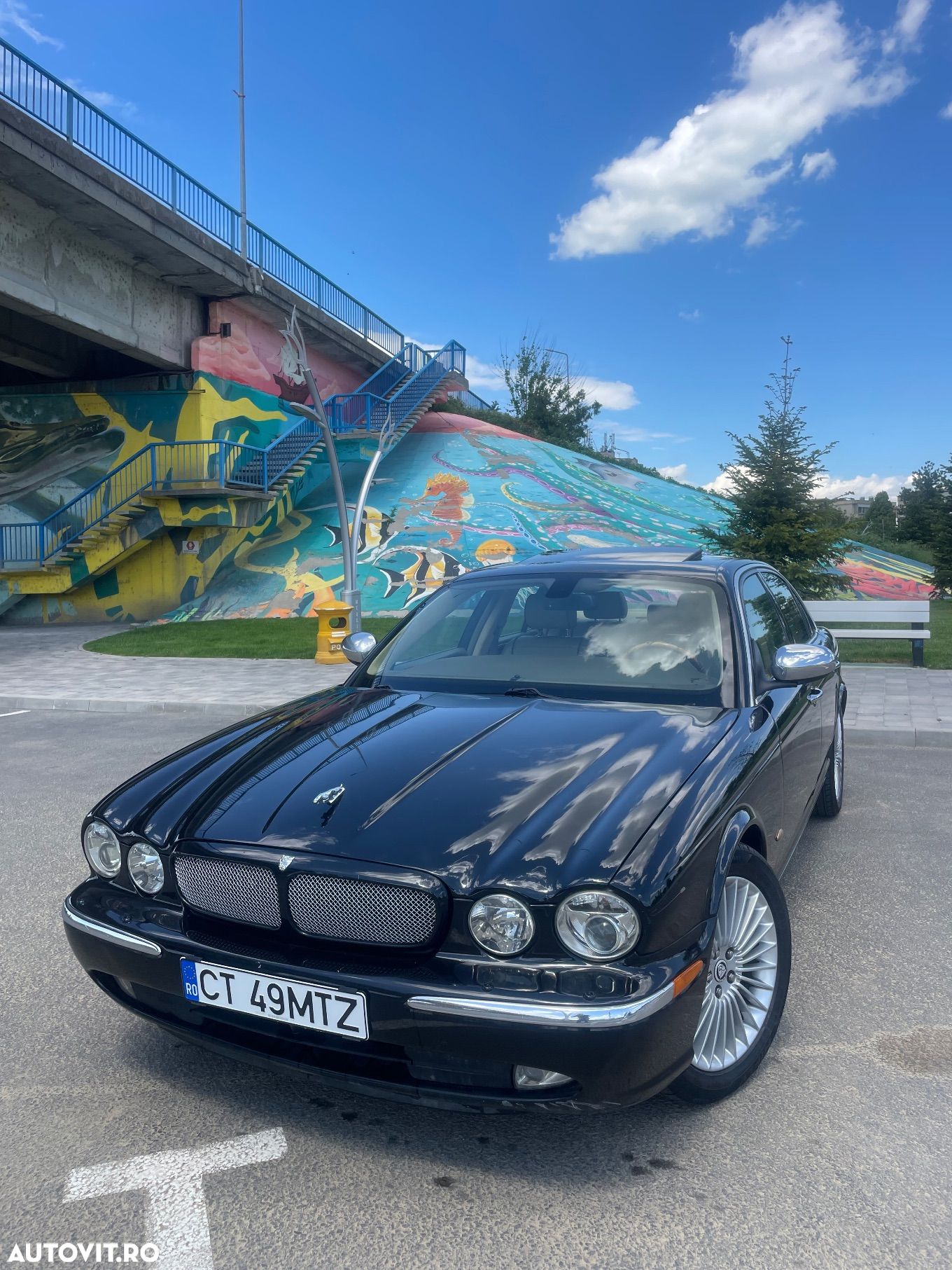 Jaguar XJ - 1