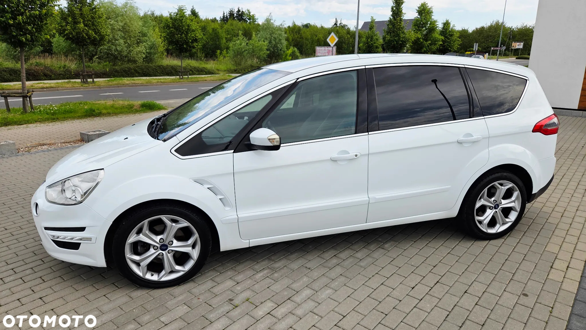 Ford S-Max 2.0 TDCi DPF Titanium - 4