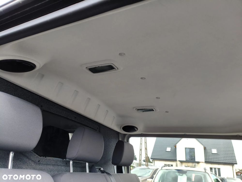 Volkswagen Transporter - 14