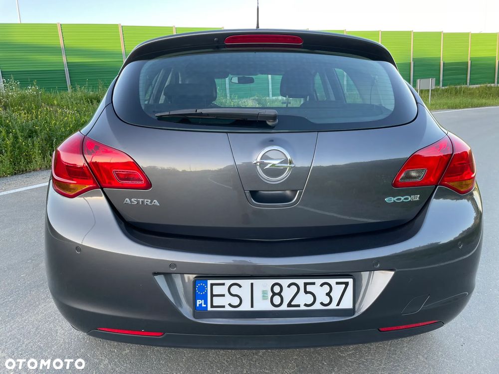 Opel Astra 1.4 Cosmo - 6