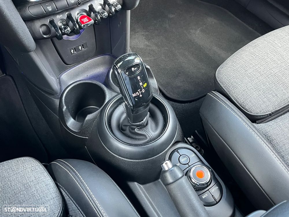 MINI 5 Portas Cooper D Auto - 7