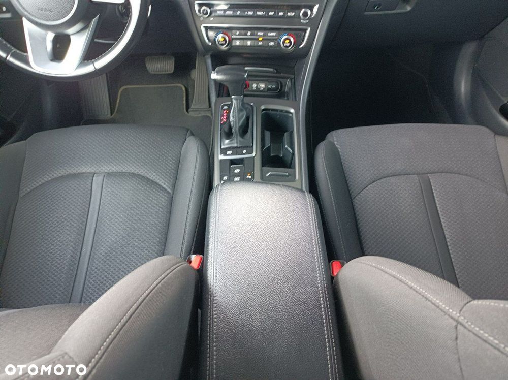 Kia Optima - 18