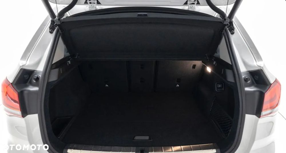 BMW X1 xDrive20i xLine - 19