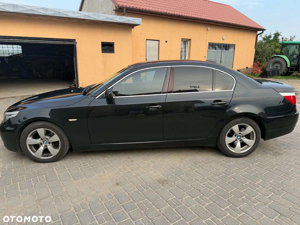 BMW Seria 5 525d Edition Exclusive - 7