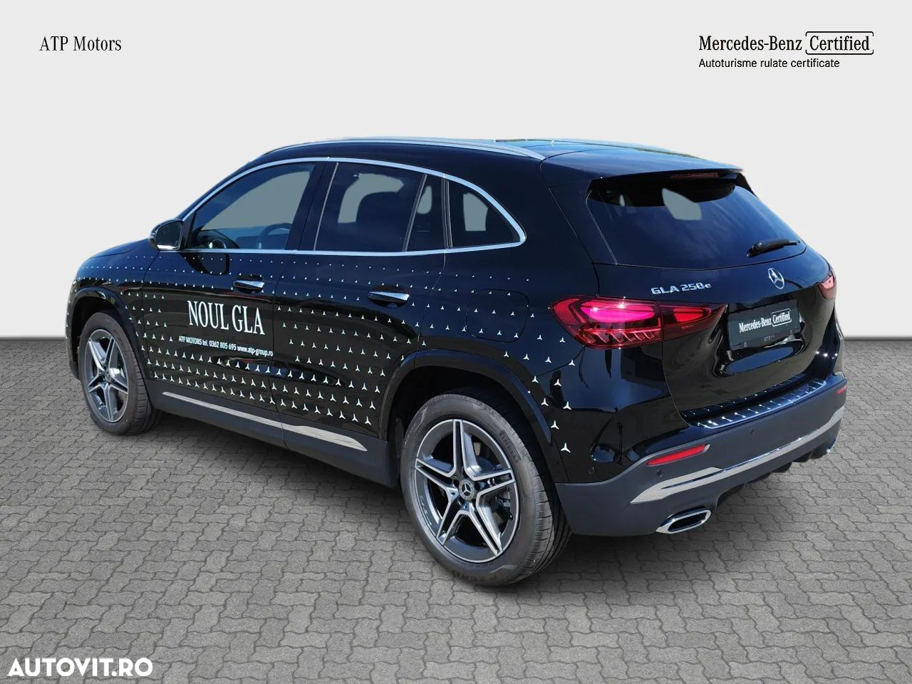 Mercedes-Benz GLA - 33