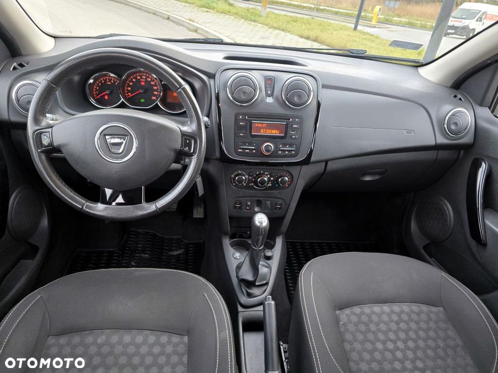 Dacia Sandero 1.2 16V Laureate - 19