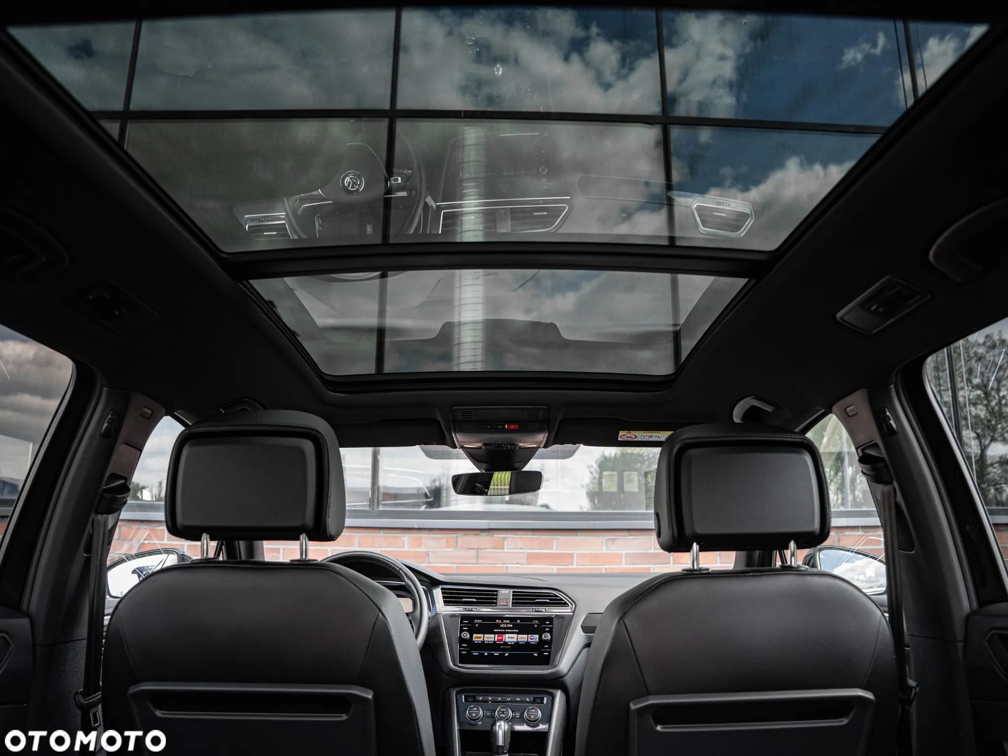 Volkswagen Tiguan Allspace 2.0 TDI R-Line DSG - 32