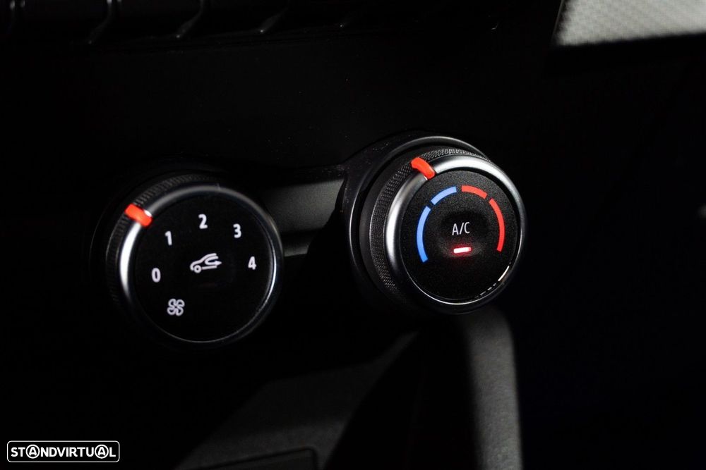 Renault Clio 1.0 TCe Limited - 25