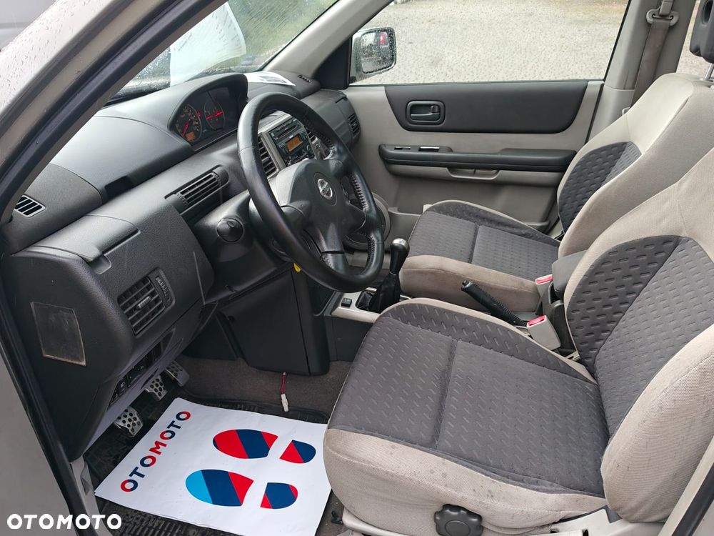 Nissan X-Trail 2.0 4x4 Comfort - 10