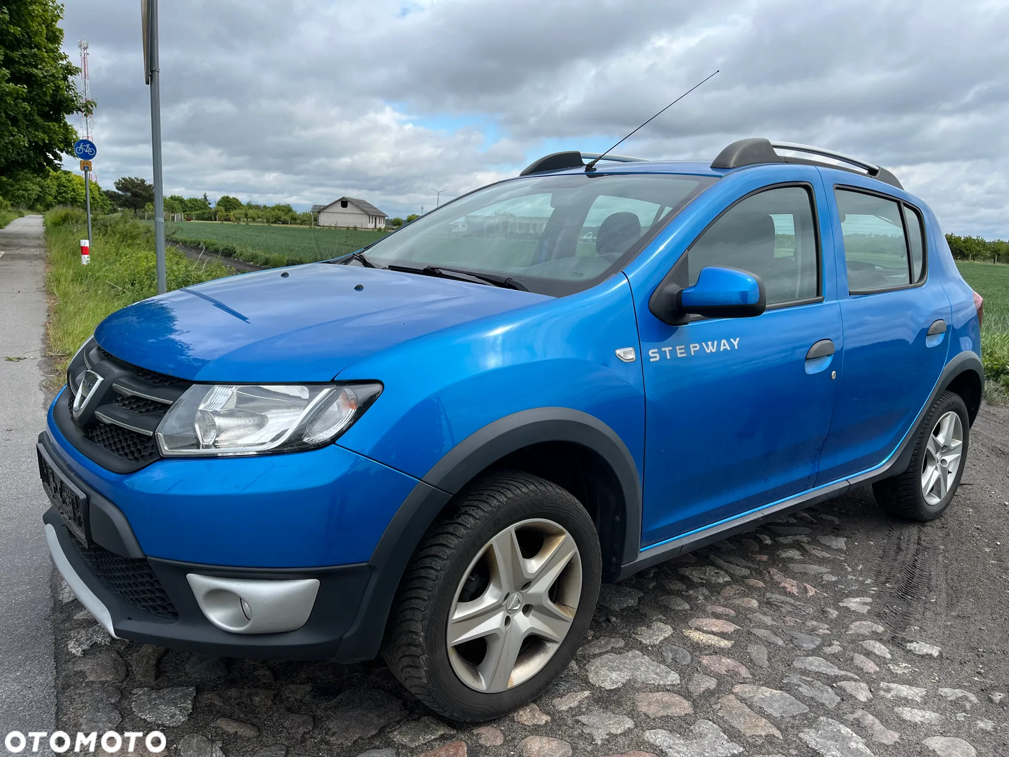 Dacia Sandero - 10