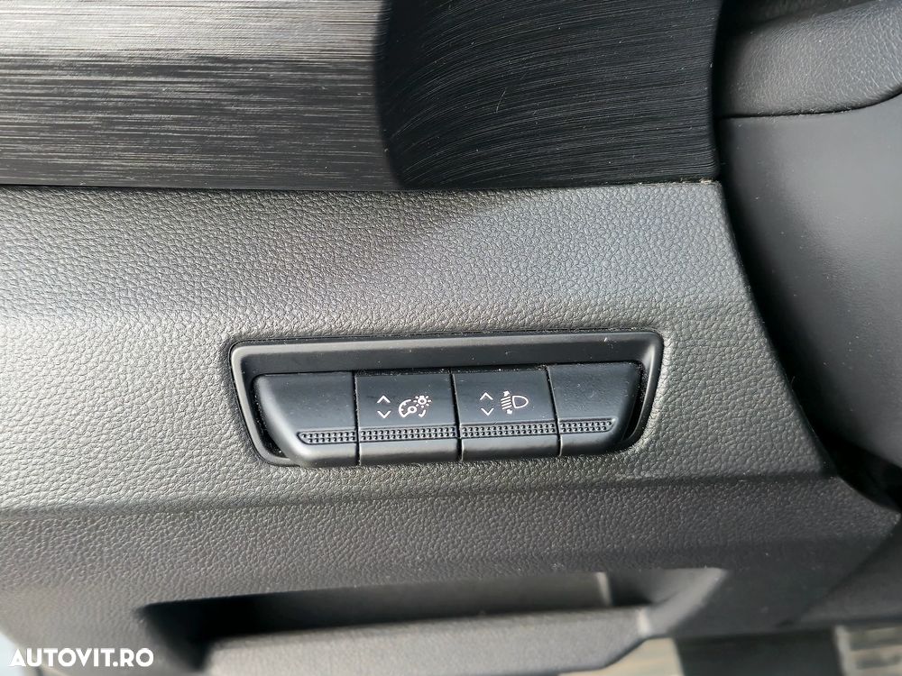 Renault Trafic 2.0 Blue dCi 145 Combi L2H1 7+1 locuri Expression - 14