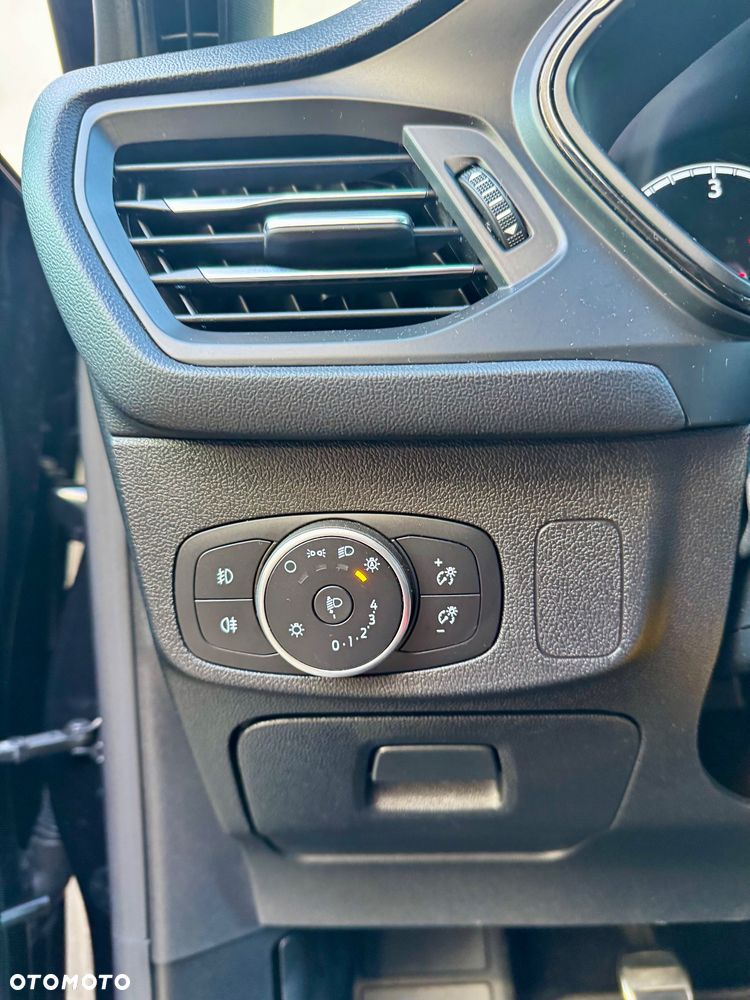 Ford Focus - 22
