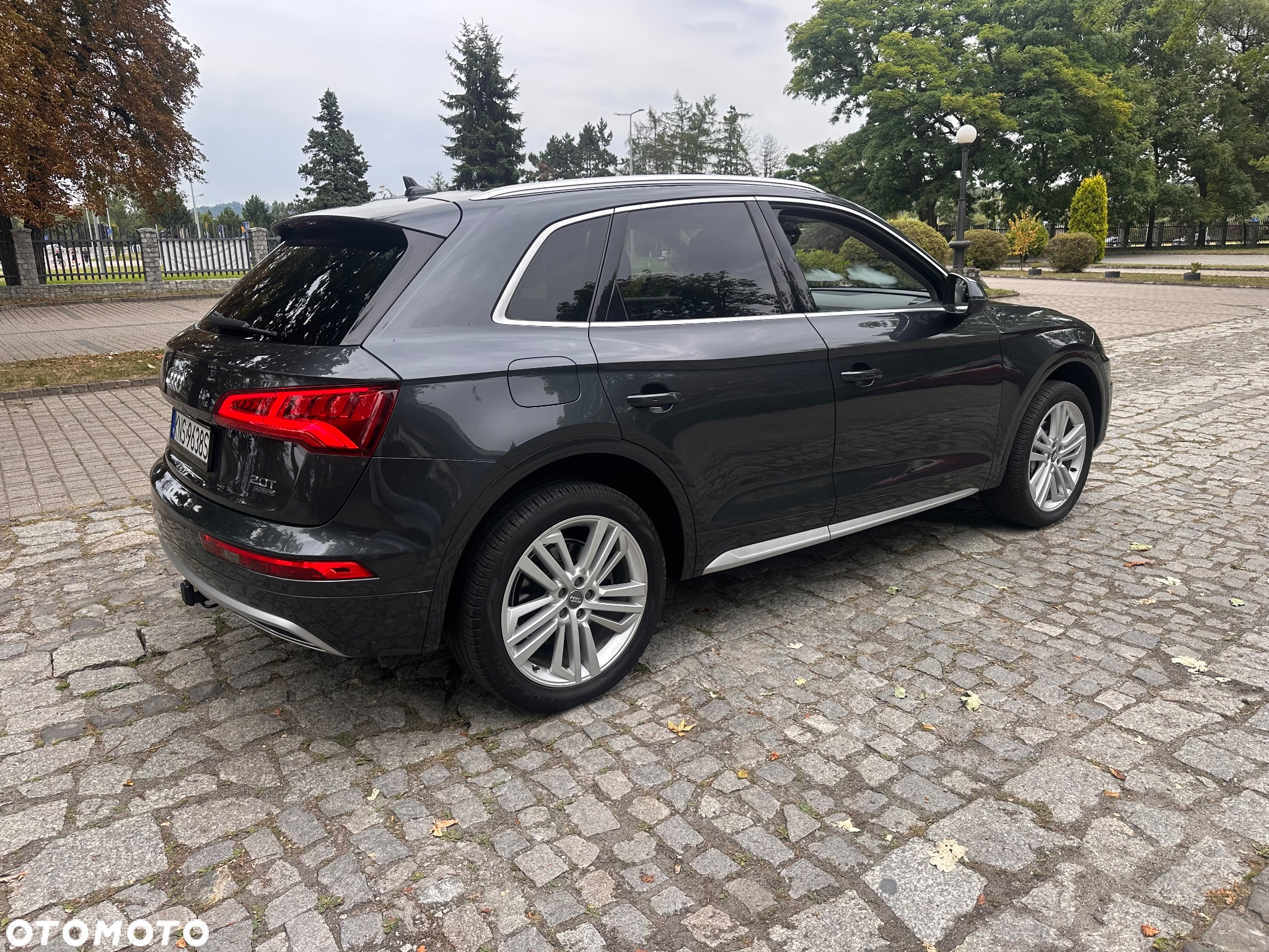 Audi Q5 2.0 TFSI quattro S tronic design - 2