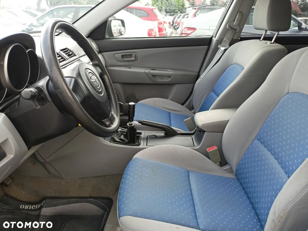 Mazda 3 - 8