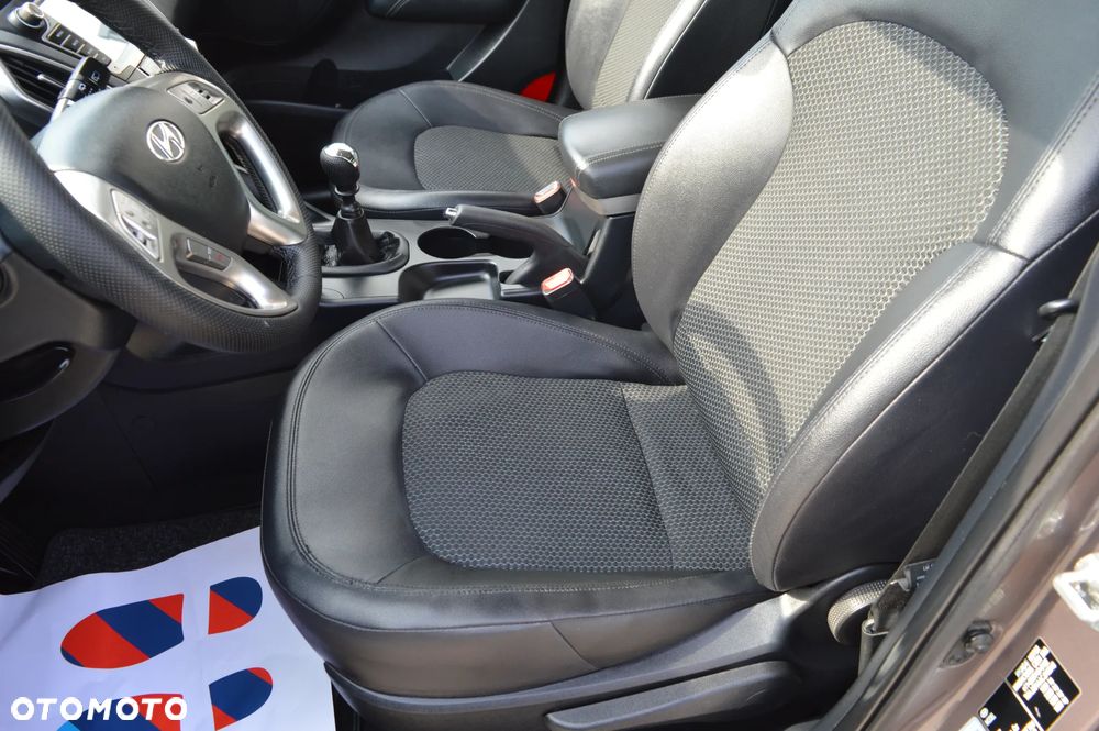 Hyundai ix35 1.6 2WD blue Comfort - 18