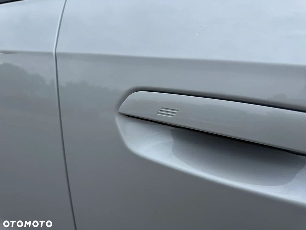 BMW X1 - 10
