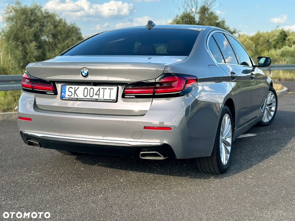 BMW Seria 5 530i xDrive mHEV Luxury Line - 29