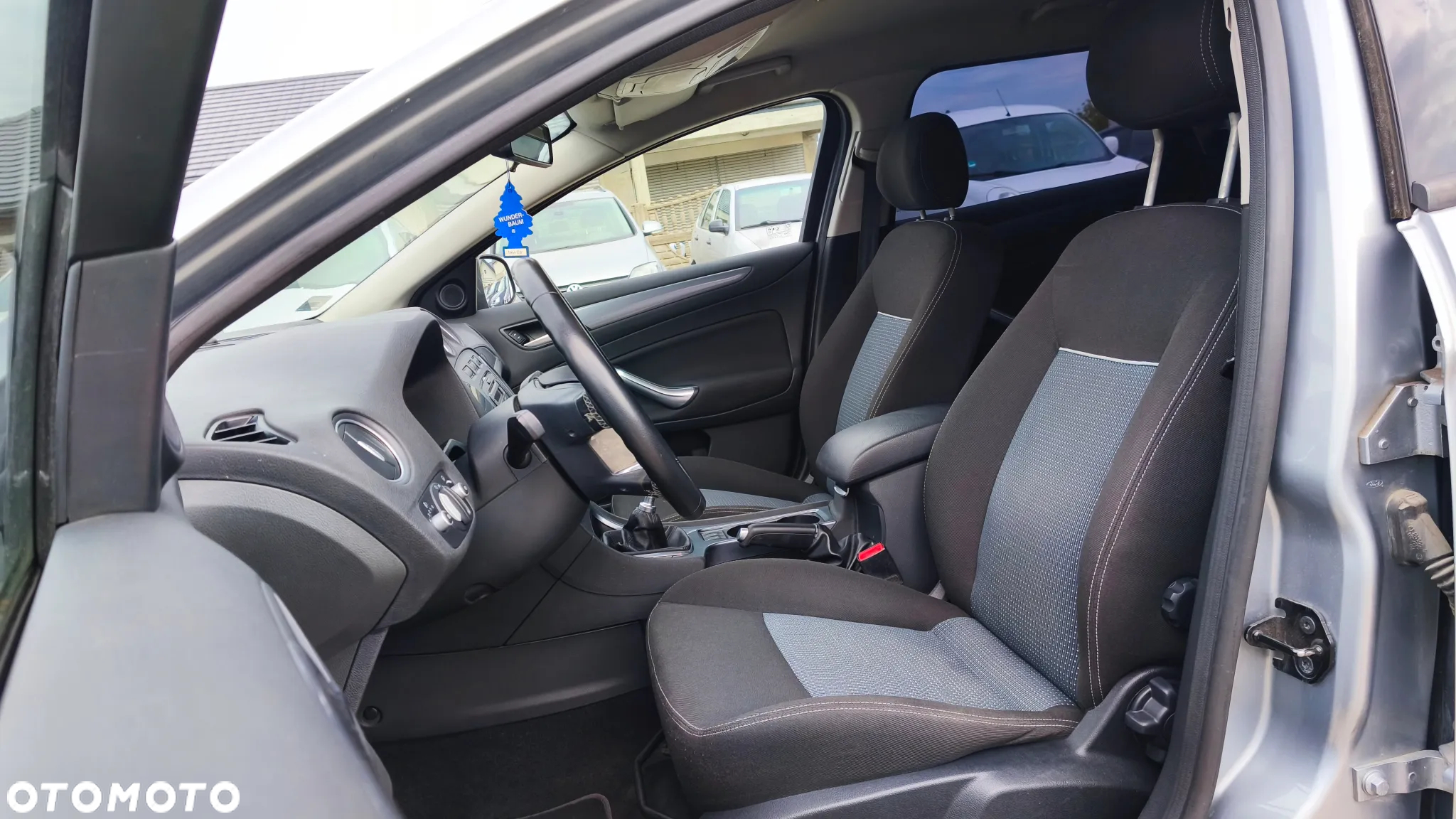 Ford Mondeo - 18