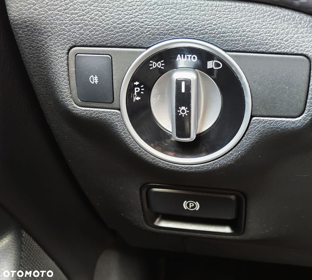 Mercedes-Benz Klasa A AMG 45 4Matic AMG Speedshift 7G-DCT - 33