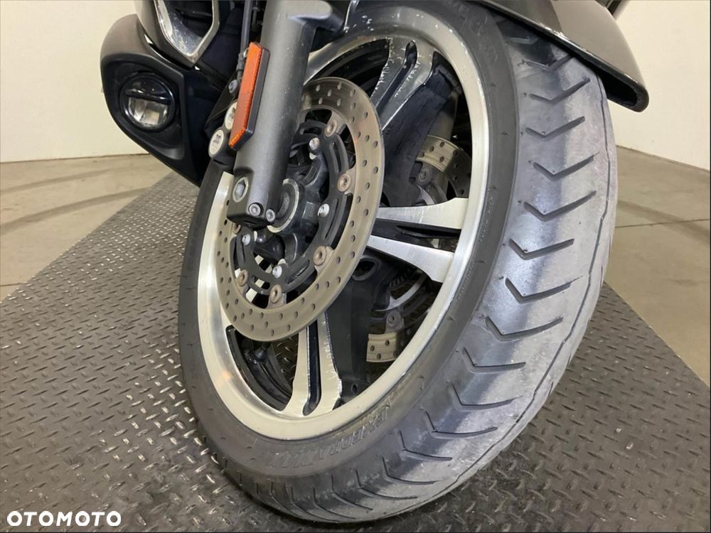 Yamaha Venture - 17