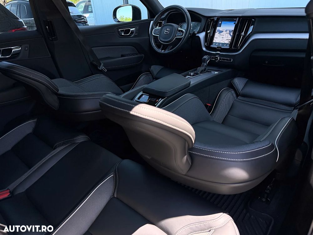 Volvo XC 60 T6 AWD R-Design - 21