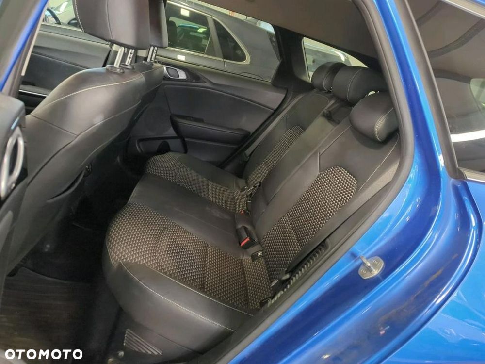 Kia Ceed 1.6 GDI PHEV L Business Line DCT - 13