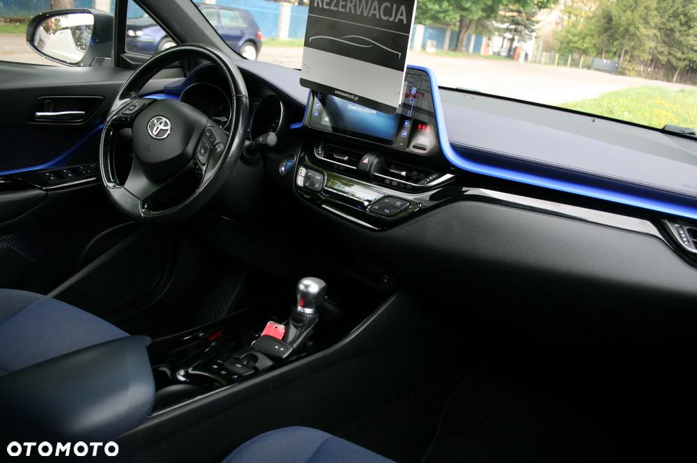 Toyota C-HR Style - 10