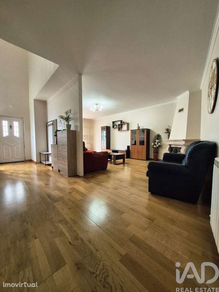 Casa / Villa T4 em Marrazes e Barosa de 185 m2 - Grande imagem: 3/36