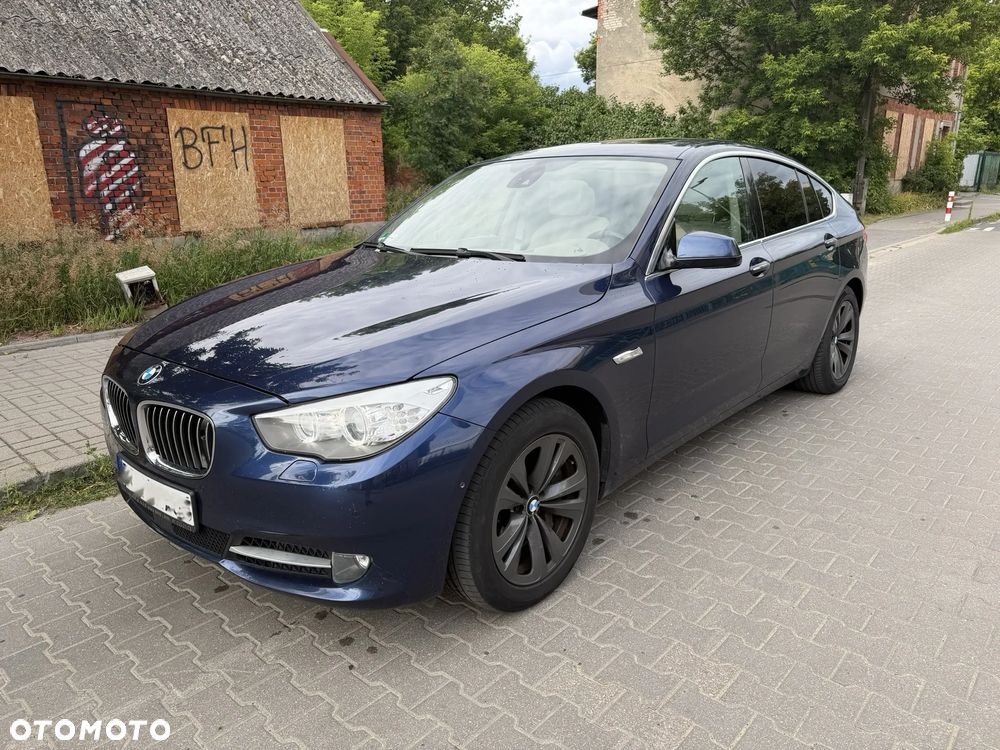 BMW 5GT 550i - 7