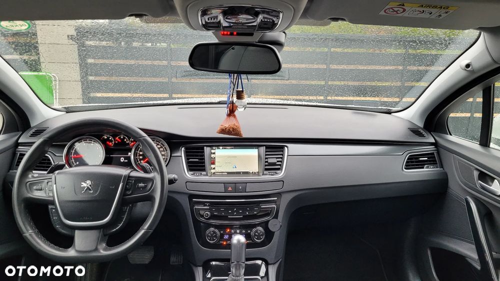 Peugeot 508 1.6 e-THP Allure S&S - 15