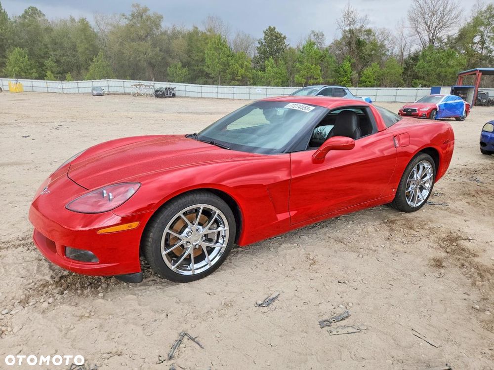 Chevrolet Corvette - 28