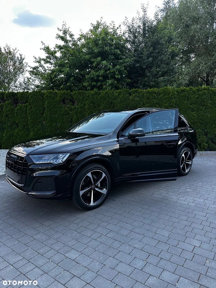 Audi Q7 - 1