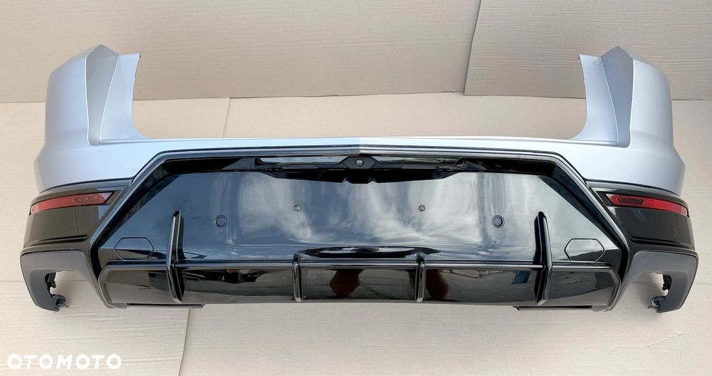 Zderzak Tylny Lamborghini URUS SE, kompletny - tył - 2