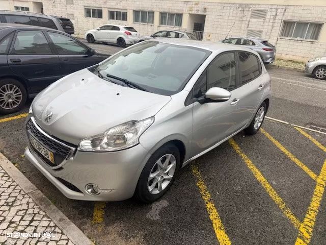 Peugeot 208 1.2 PureTech Style - 9