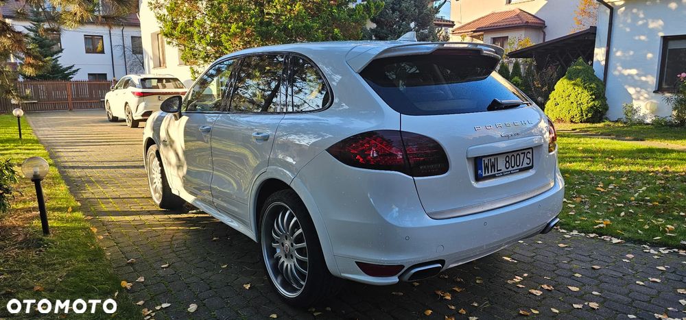 Porsche Cayenne Diesel Platinum Edition - 4