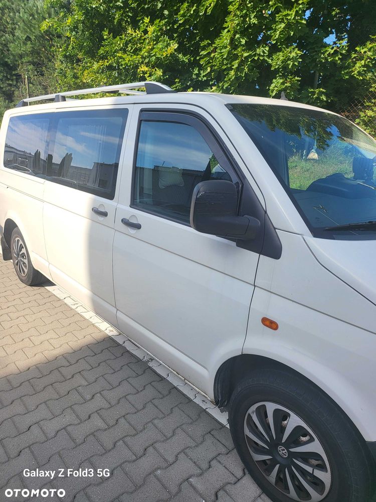 Volkswagen Transporter - 1