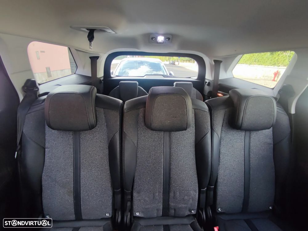 Peugeot 5008 1.5 BlueHDi Allure Pack EAT8 - 11
