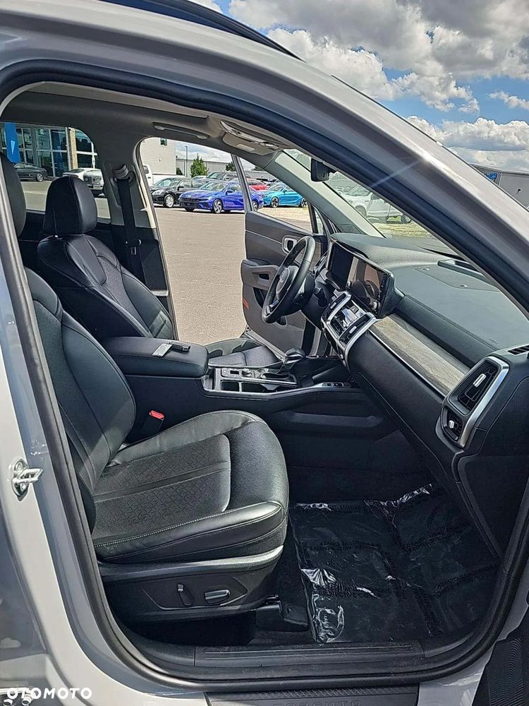 Kia Sorento - 11
