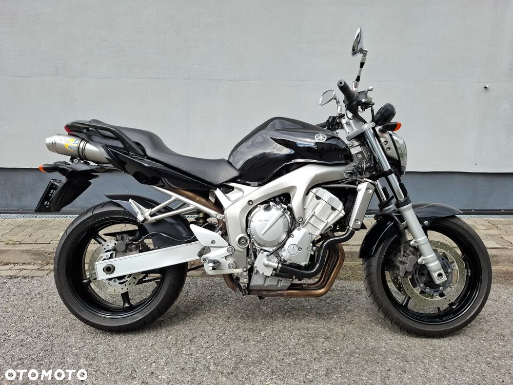 Yamaha FZ6 - 1