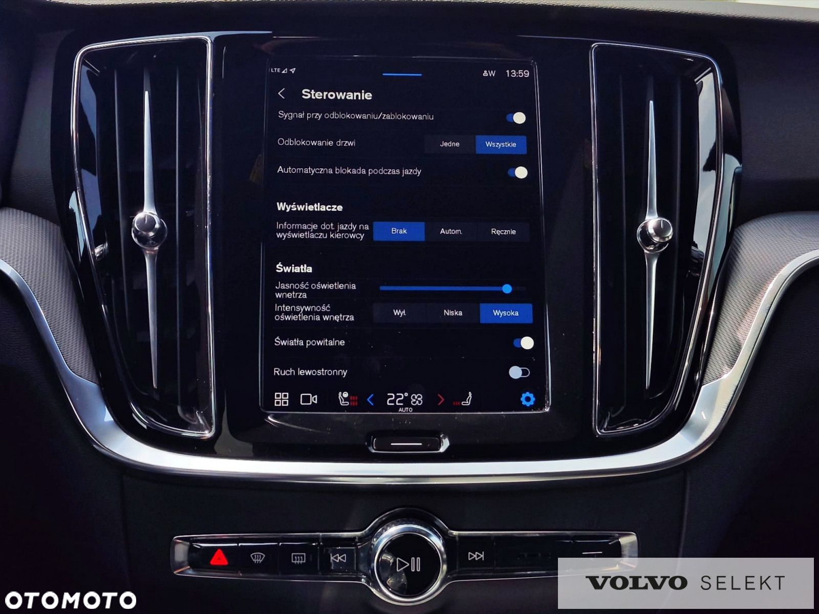 Volvo V60 Cross Country - 26