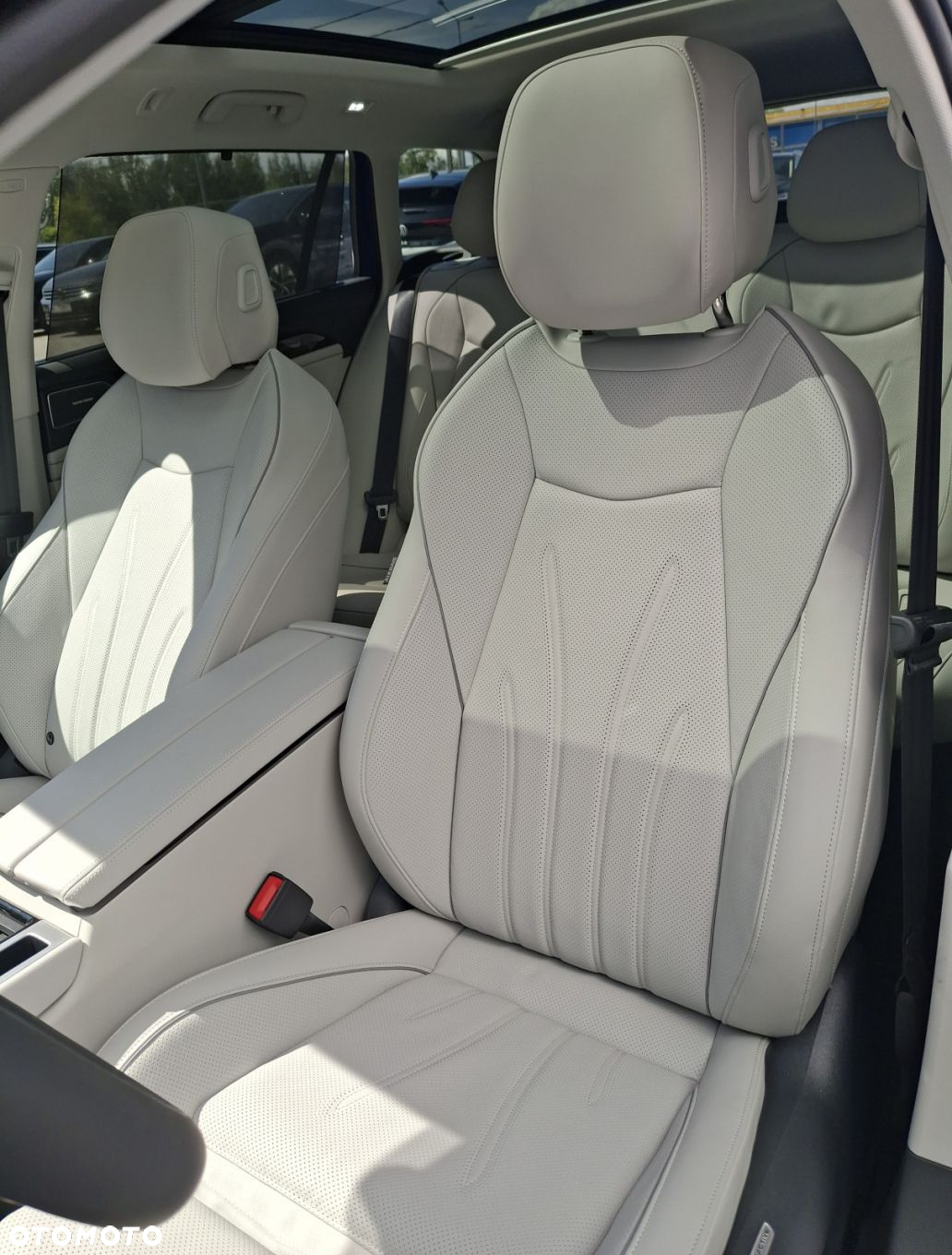 Volkswagen Passat 2.0 TDI SCR Elegance DSG - 17