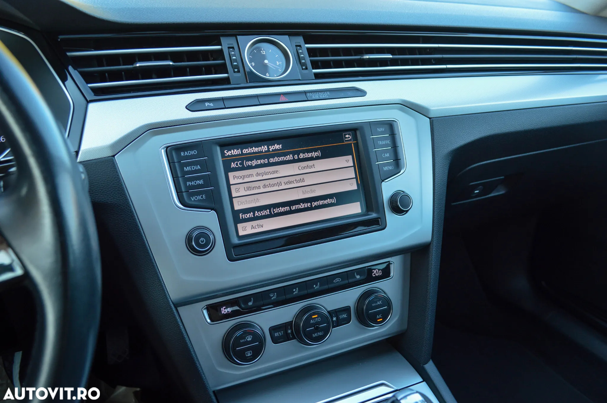 Volkswagen Passat Variant 2.0 TDI DSG (BlueMotion Technology) Comfortline - 23