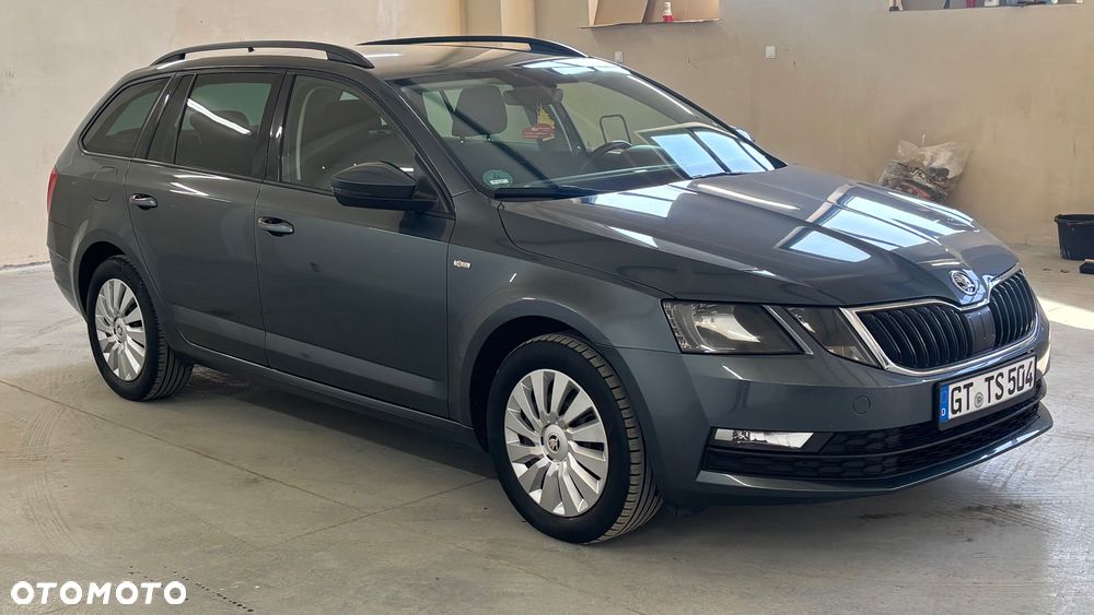 Skoda Octavia 2.0 TDI SCR 4x4 Ambition DSG - 8