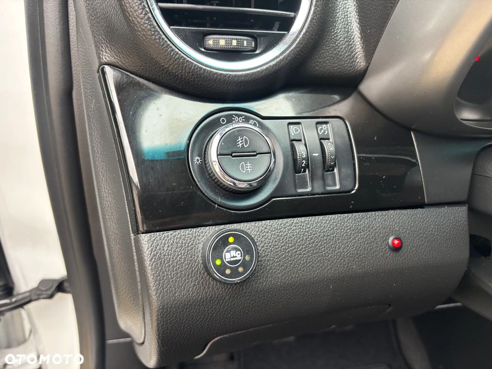 Chevrolet Orlando 1.8 LT+ - 30