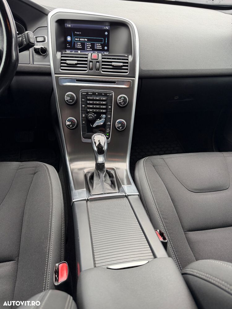 Volvo XC 60 - 6
