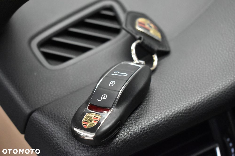 Porsche Macan Standard - 9