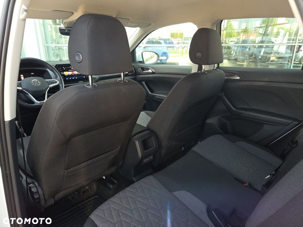 Volkswagen T-Cross - 12