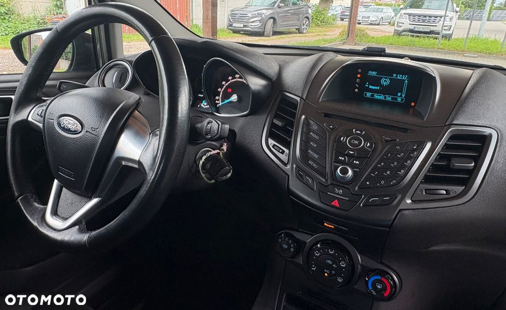 Ford Fiesta - 11