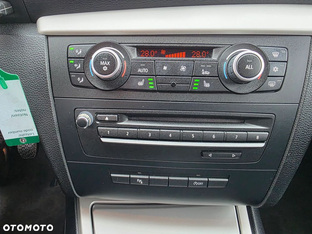 BMW Seria 1 118i Edition Sport - 24