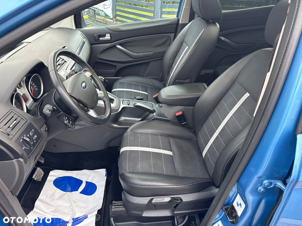Ford Kuga 2.5 4x4 Titanium - 8